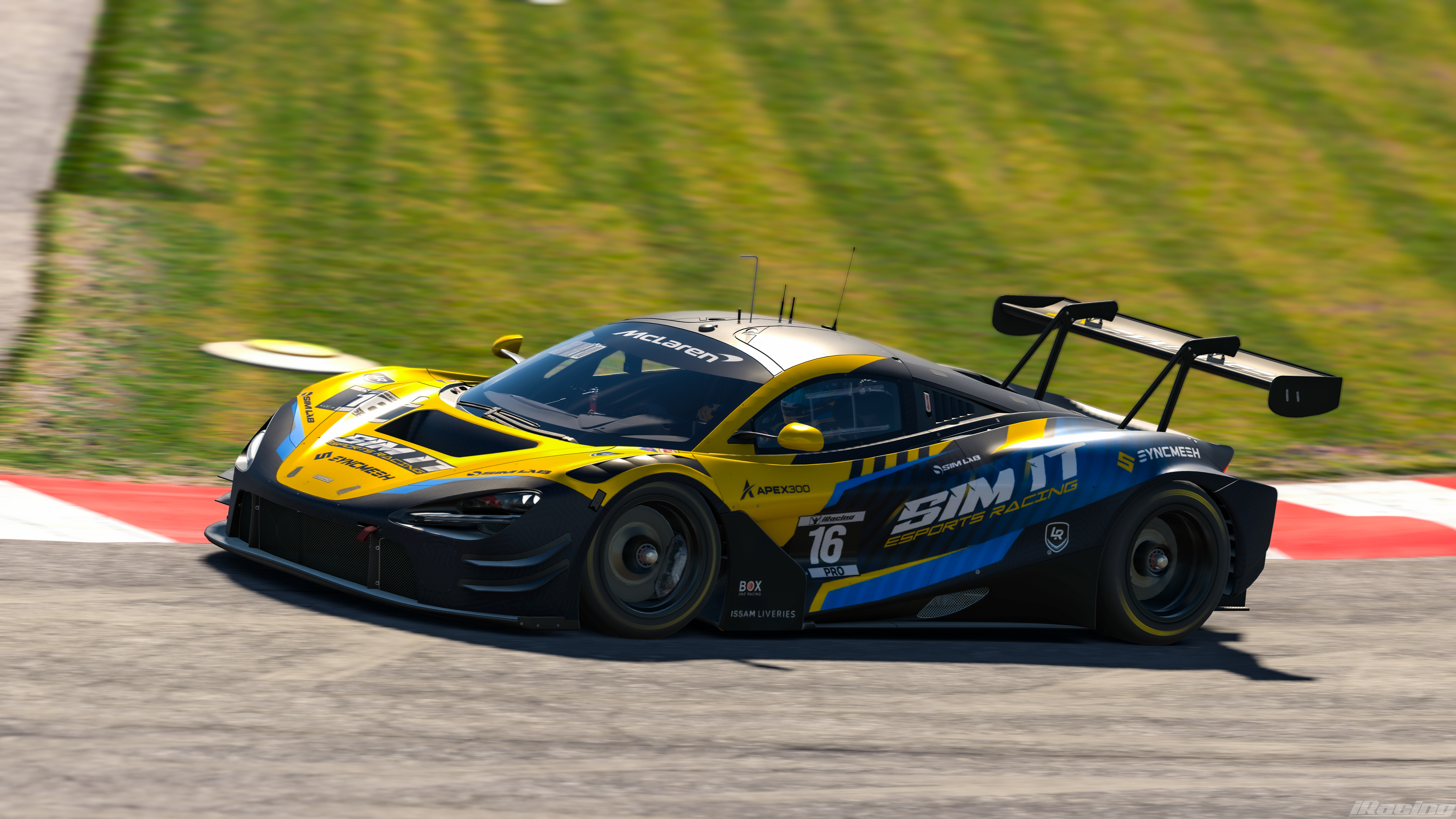 Sim It eSports McLaren GT3 on circuit
